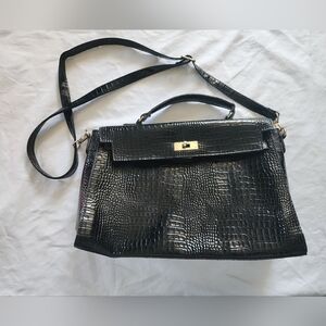 Classic Black Croc-Embossed Top-Handle Shoulder Bag